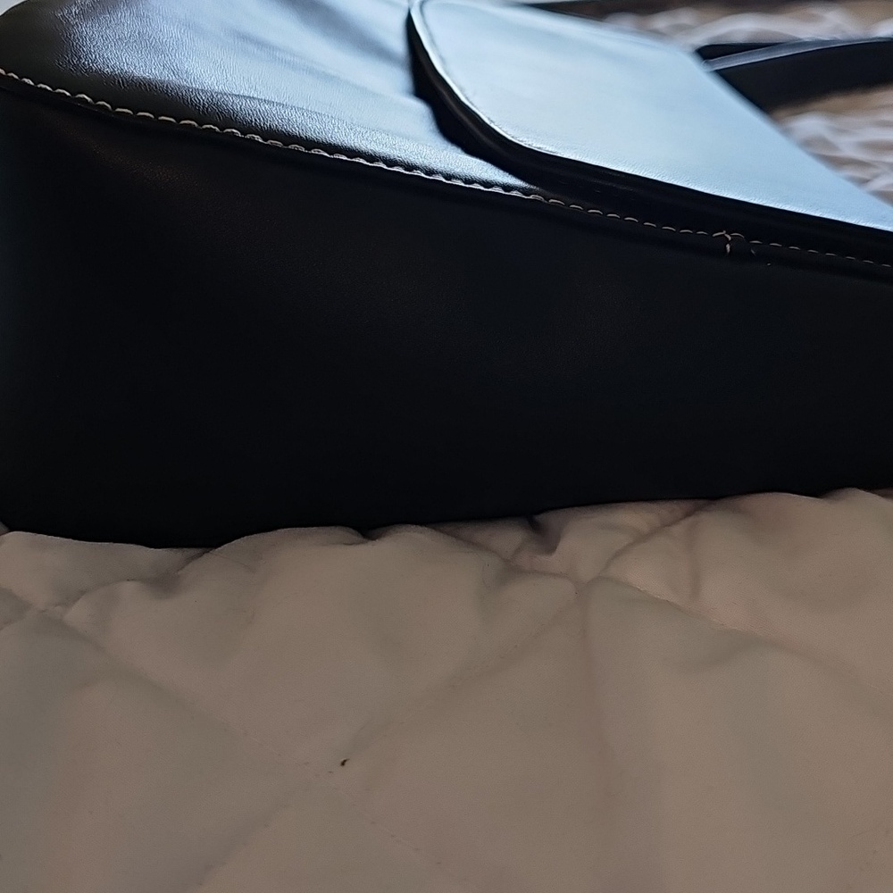 Charter Club Leather Crossbody Purse - Picture 5 of 11